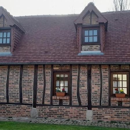 Le Petit Gite De La Varenne Saint-Hellier Екстер'єр фото